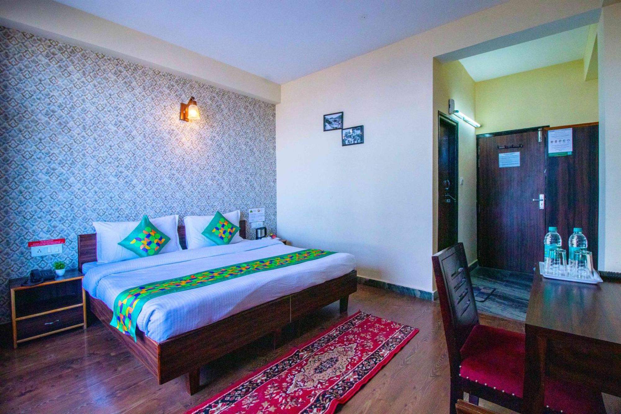 Treebo Shimla Ayurvedic Retreat Kufri Hotel Buitenkant foto